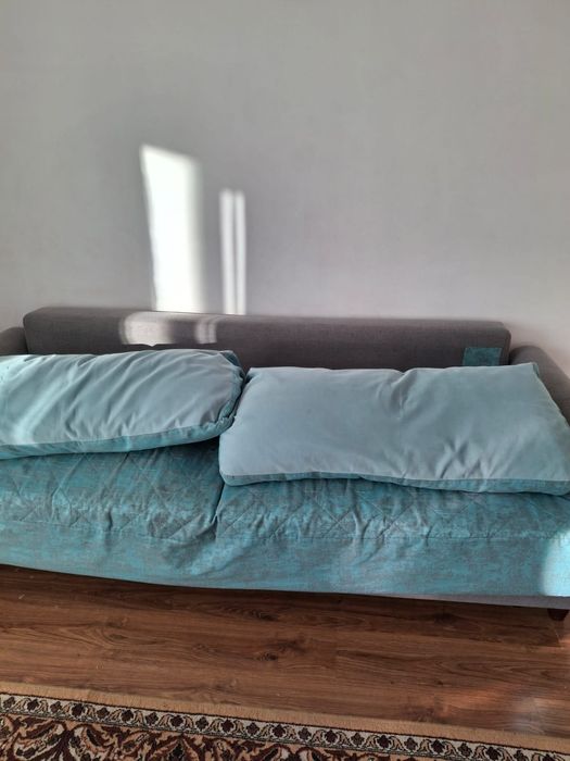 Диван и 1 ковер (б/у)