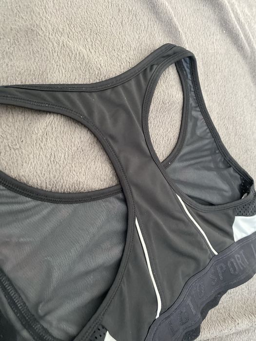 Bustiera noua ! Cu eticheta