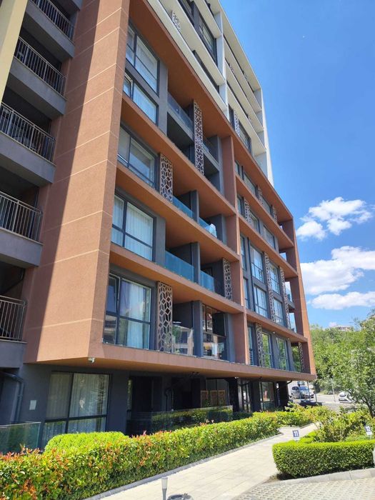 Продава се Тристаен апартамент в Варна, Бриз - 114 кв.м за 3422 €/кв.м - Снимка #1