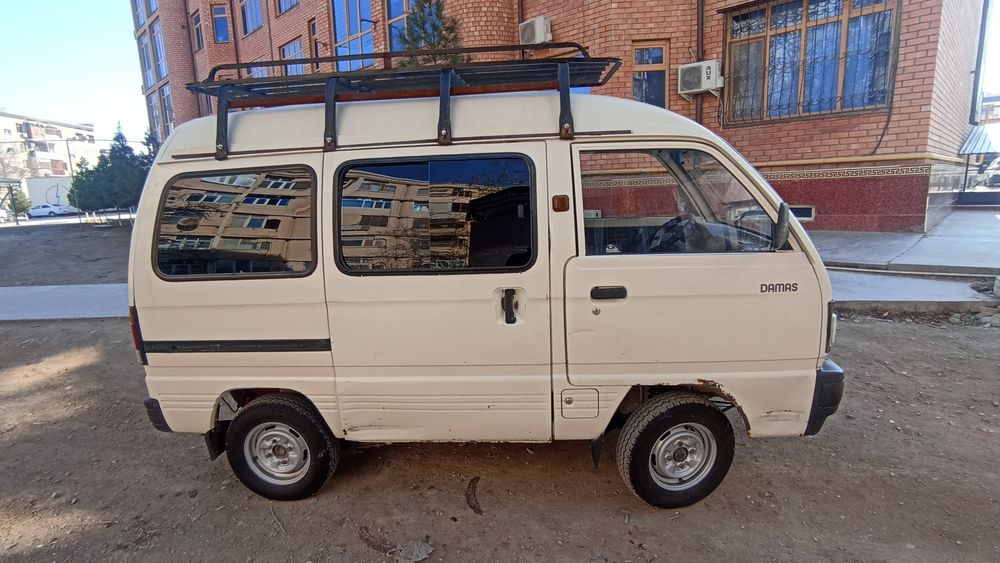 Автомобиль damas daewoo