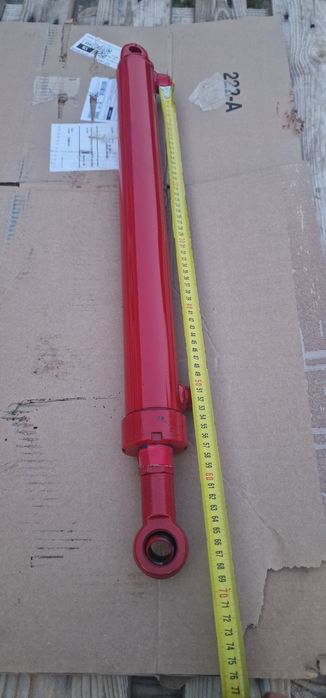 Cilindru hidraulic 75 cm strâns deschide 50 cm diametru bolturi 20 mm