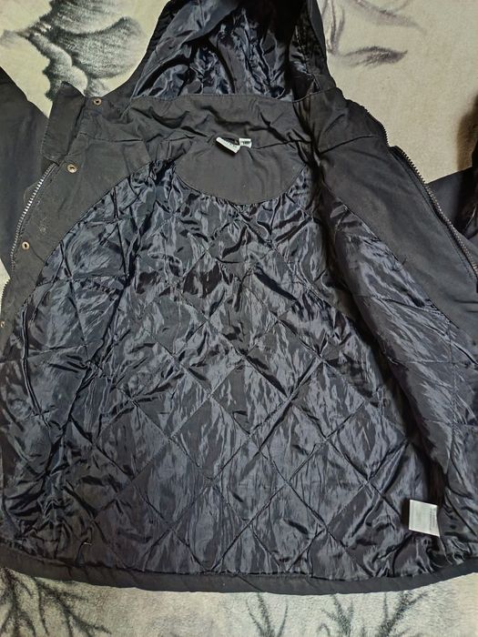 Куртка на мальчика на 8-9 лет рост 140 см