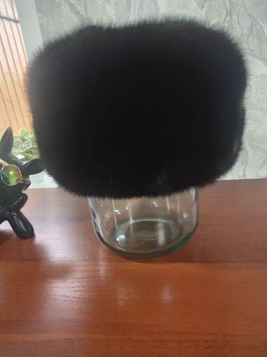 Продам норковую шапку формовка  размер 58-60