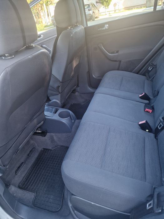 Vând vw golf 5 plus