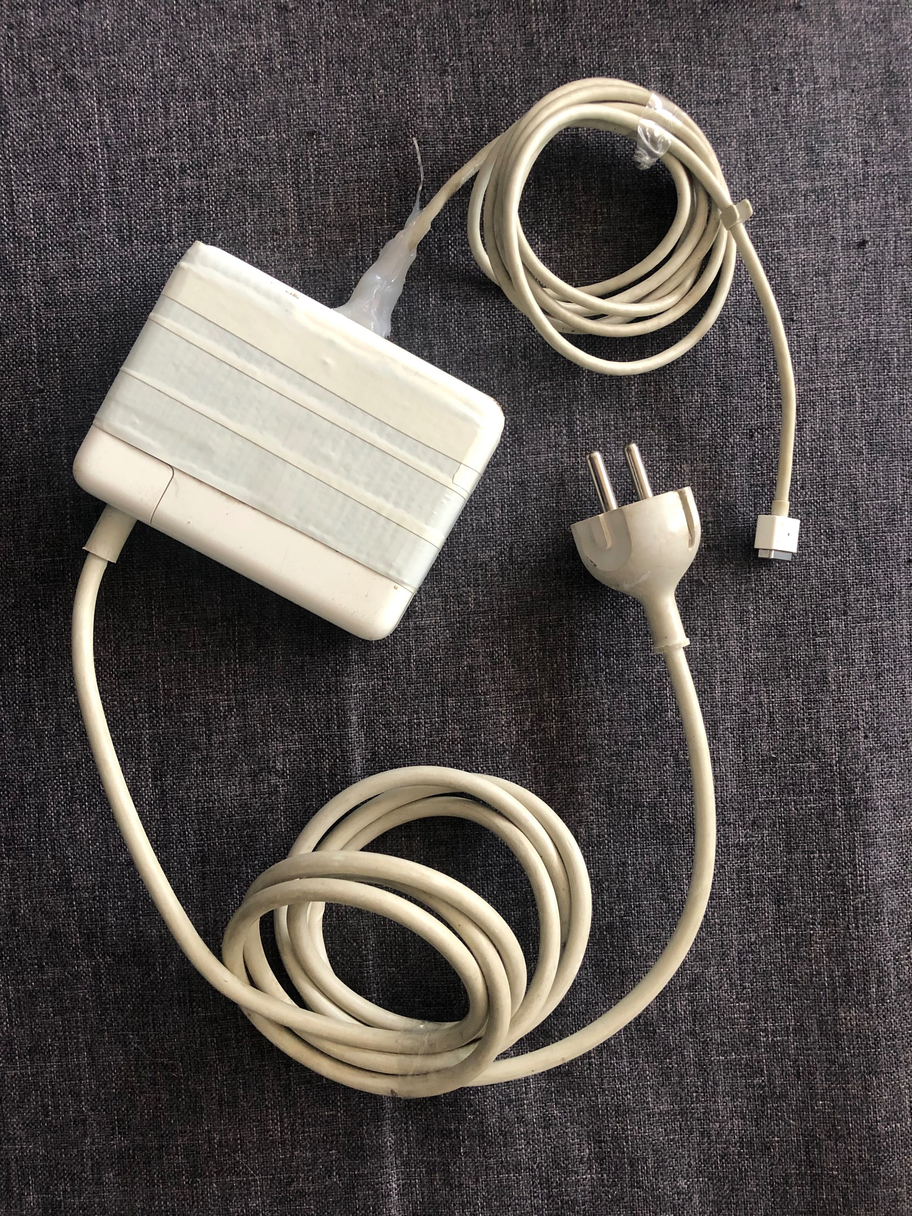 MacBook 13-inch, Late 2009 White