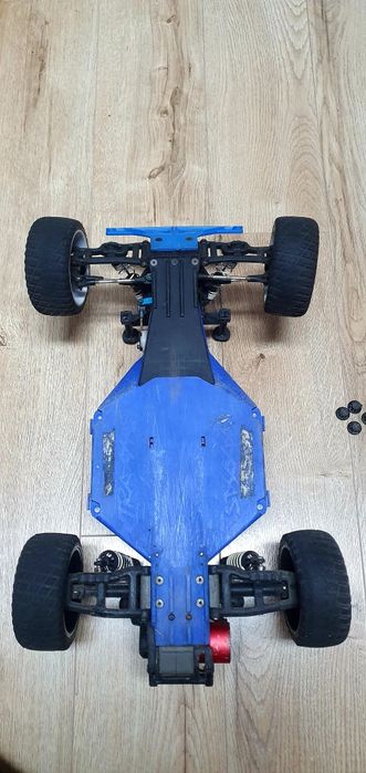 Automodel Traxxas Slash RPM 3s 2Wd + telecomanda

Transport prin olx f