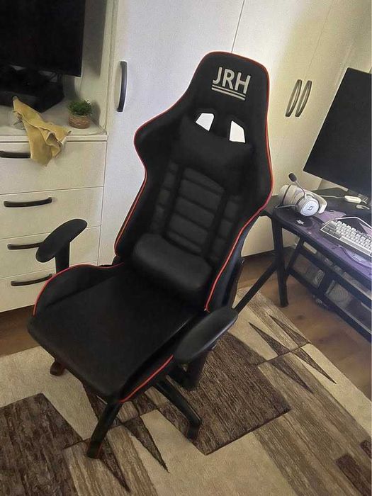 Vând scaun gaming JRH negru-rosu