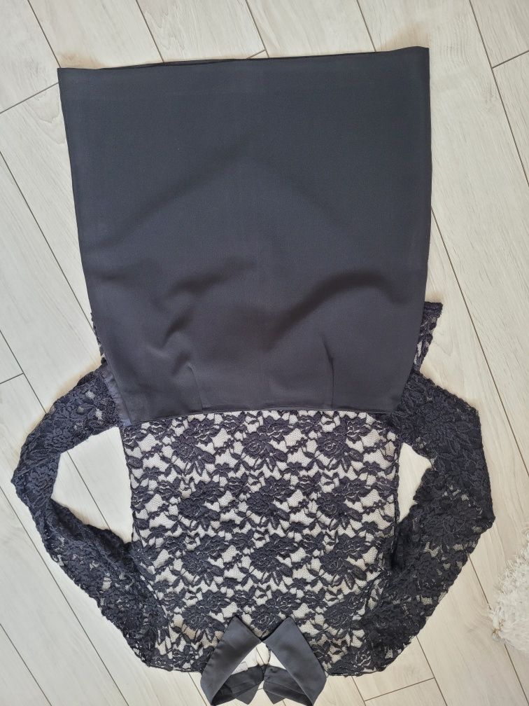 Fusta neagra +bluza marime M