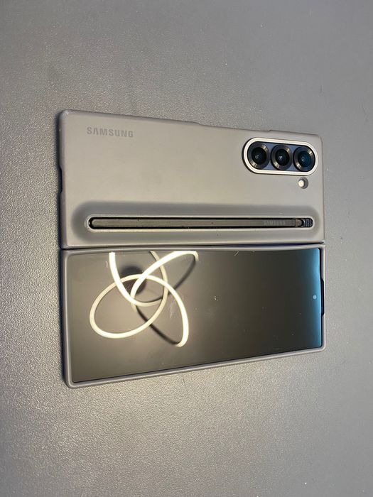 Samsung Fold 6 256GB/Гаранция/100% батерия