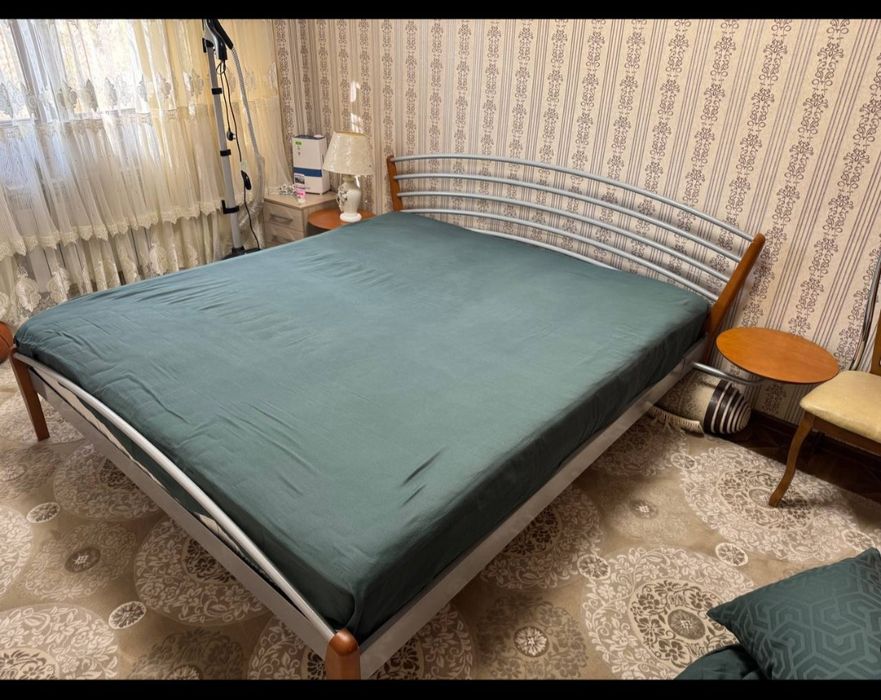 Кровать  тор есть