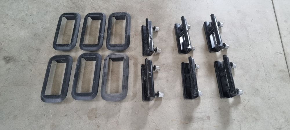 Suporti /  prinderi Scaune Banchete T5 T6