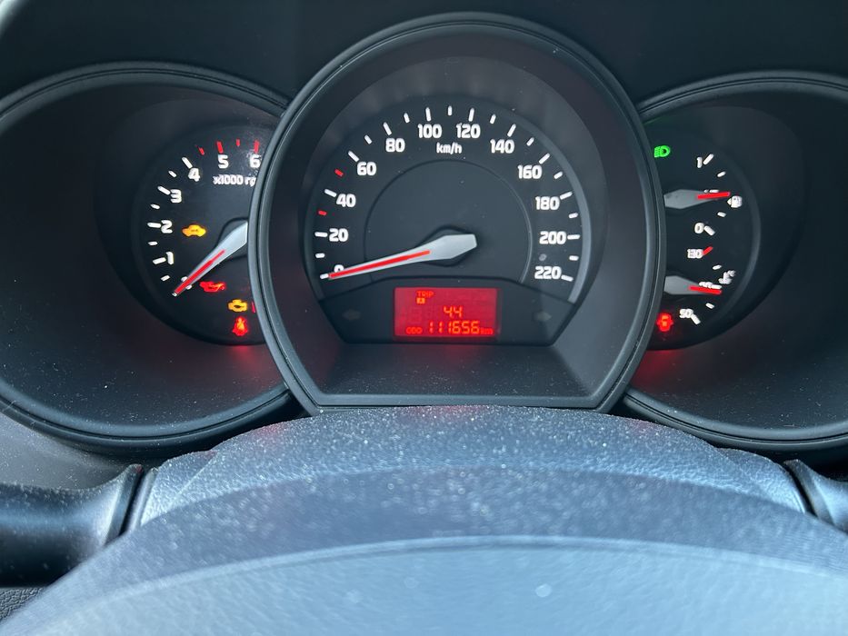 Продавам KIA RIO!!!