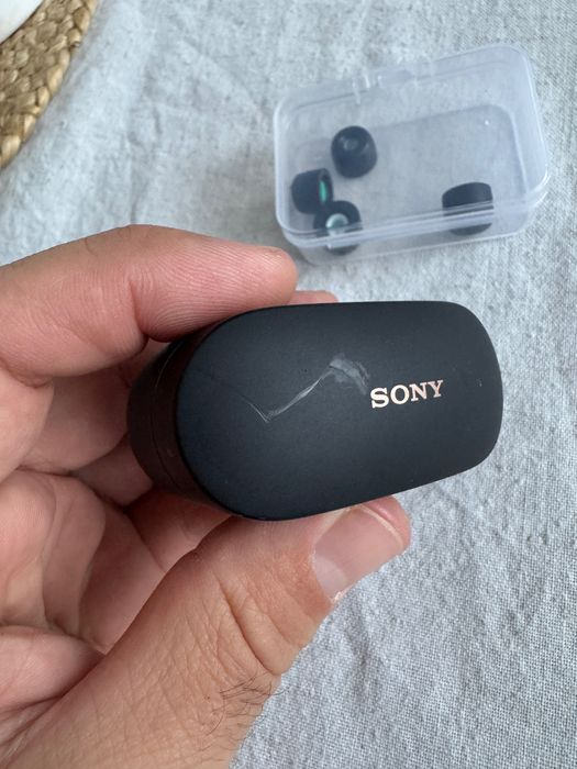 Продавам слушалки sony wf 1000xm4