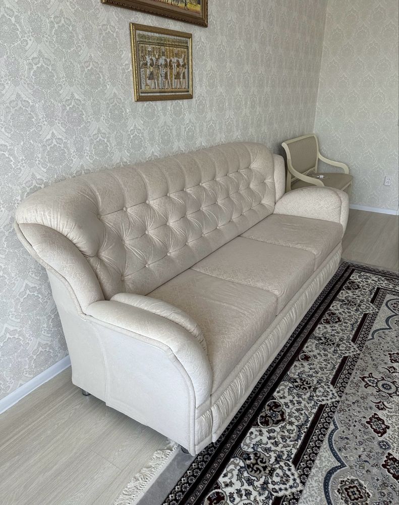 Продам диван в отличном состояние