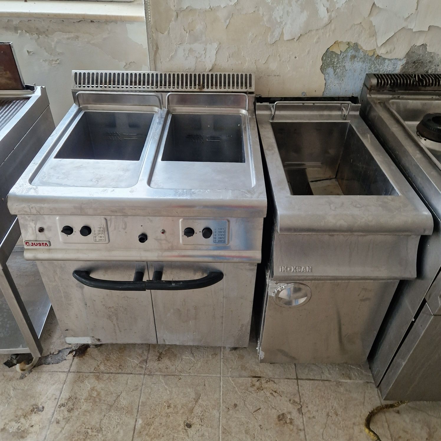 Friteuza dubla.cu banc de putere, pe gaz sau curent