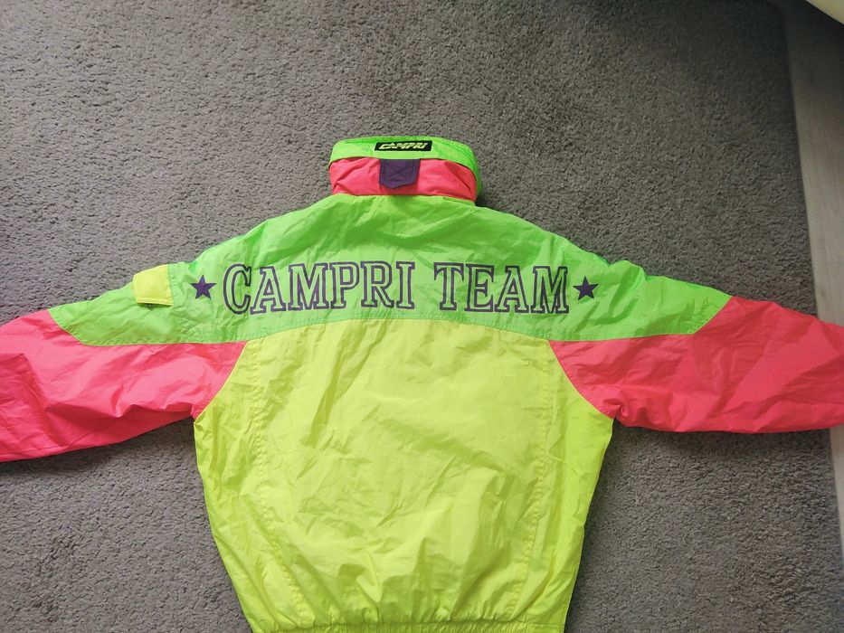 Vand haina dama,sport de iarna/sporturi de iarna calitate.mar. M