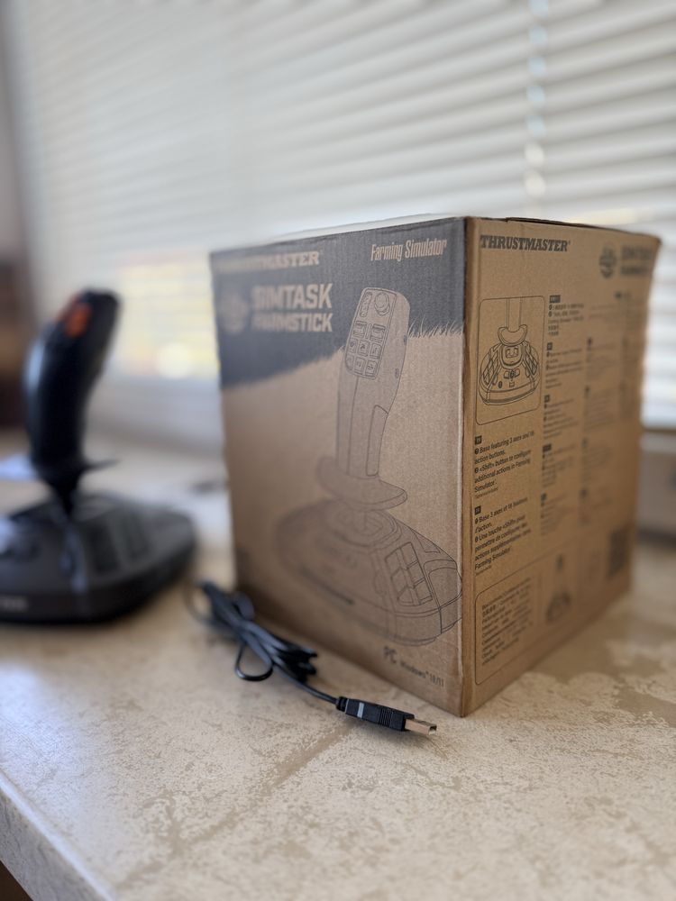 Джойстик Thrustmaster Simtask FarmStick