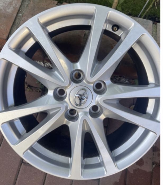 Janta rezerva  Toyota Auris Corolla Avensis Prius