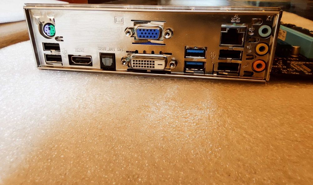 Дънна платка ASUS P8H77-M, s.1155, до 32GB DDR3, HDMI, DVI-D, S/PDIF