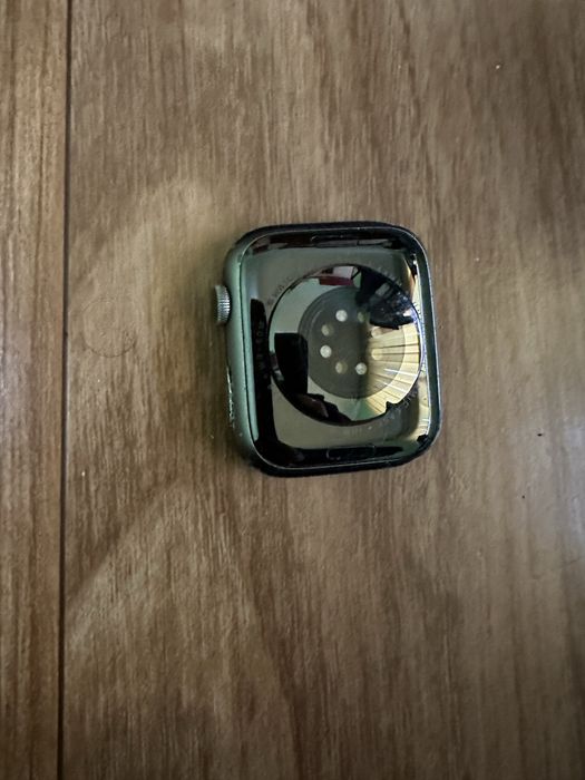 Apple watch 6 за части няма iCloud