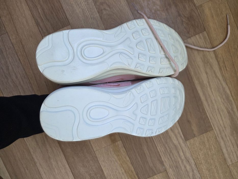 Дамски маратонки