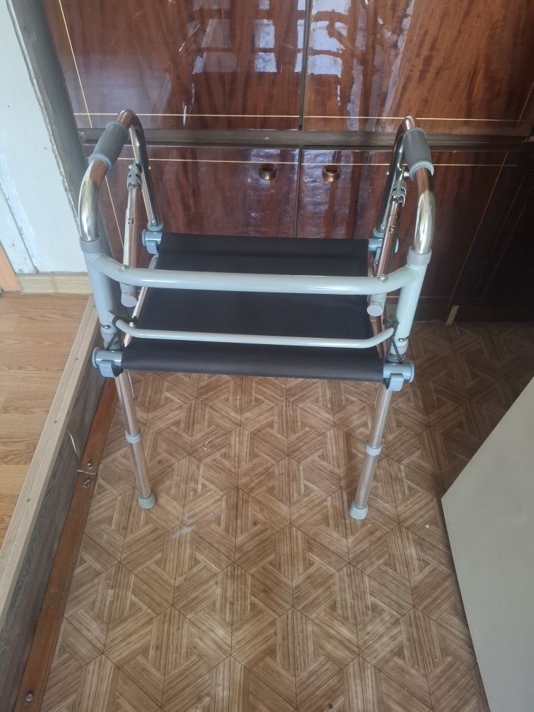 Продам ходунки..