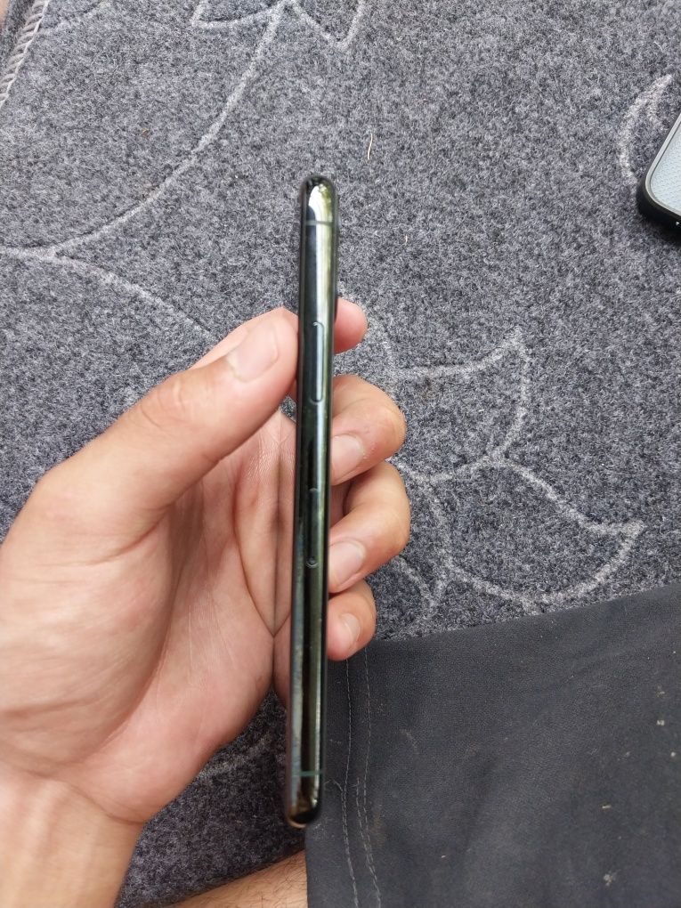 Iphone 11 pro 128 talik