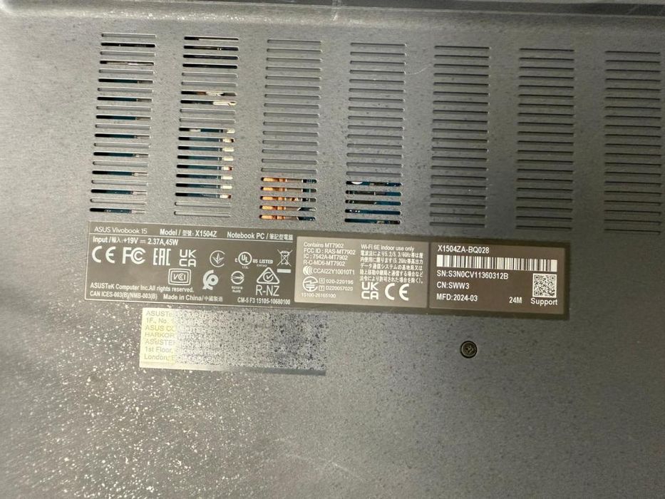 Laptop ASUS Vivobook 15 X1504ZA cu procesor Intel(R) Core(TM) -T-