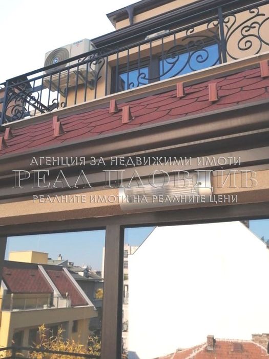 Продава се Тристаен апартамент в Пловдив, Център - 92 кв.м за 2392 €/кв.м - Снимка #2