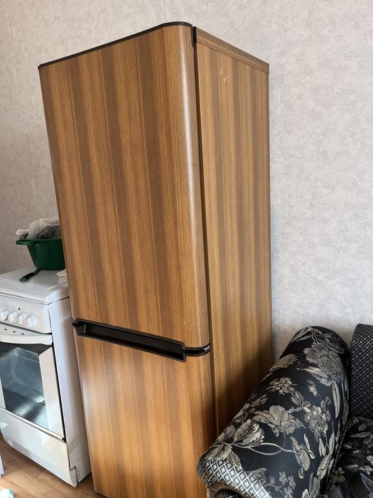 Холодильник indesit