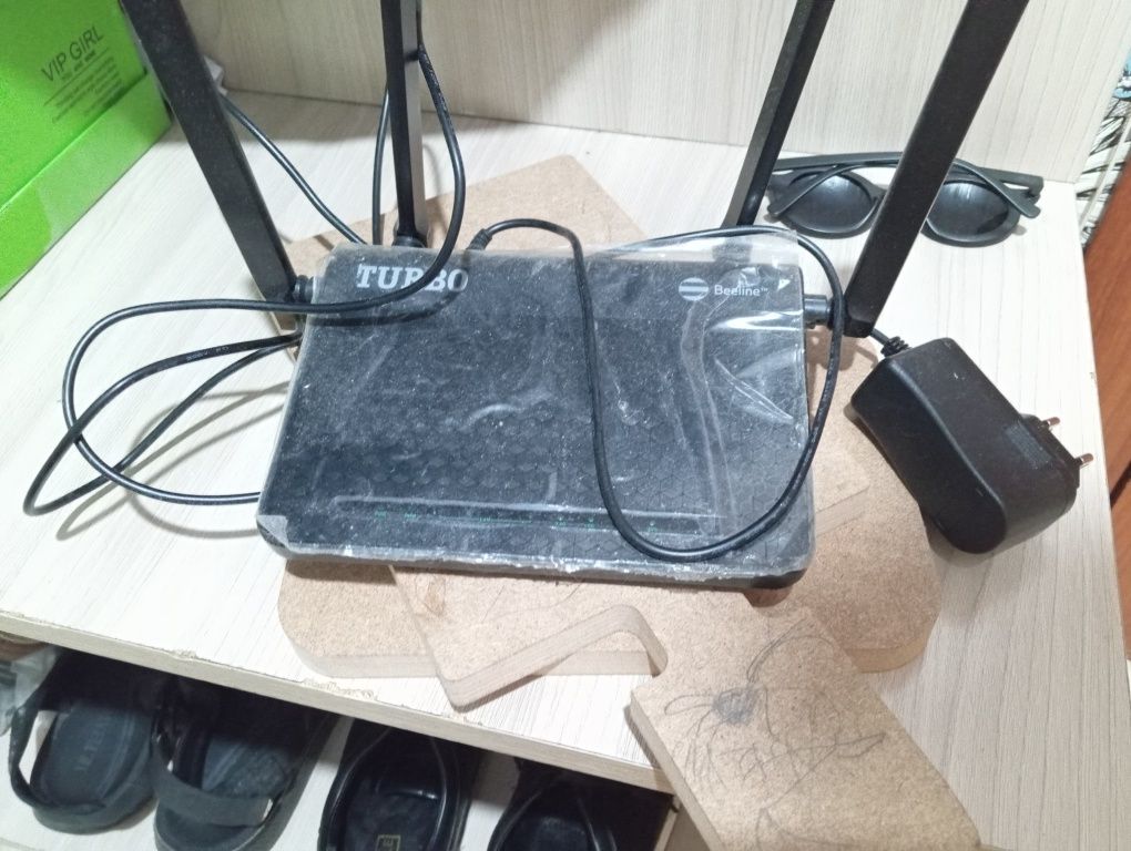 Роутер 2 шт почти новые