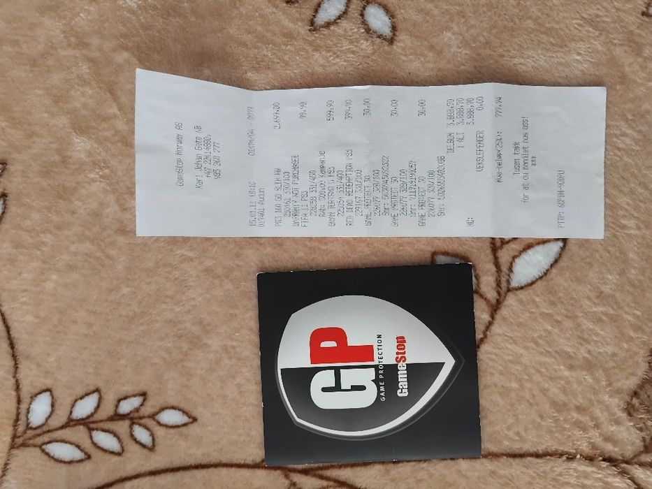 Vând ps3 super slim, dețin bon fiscal