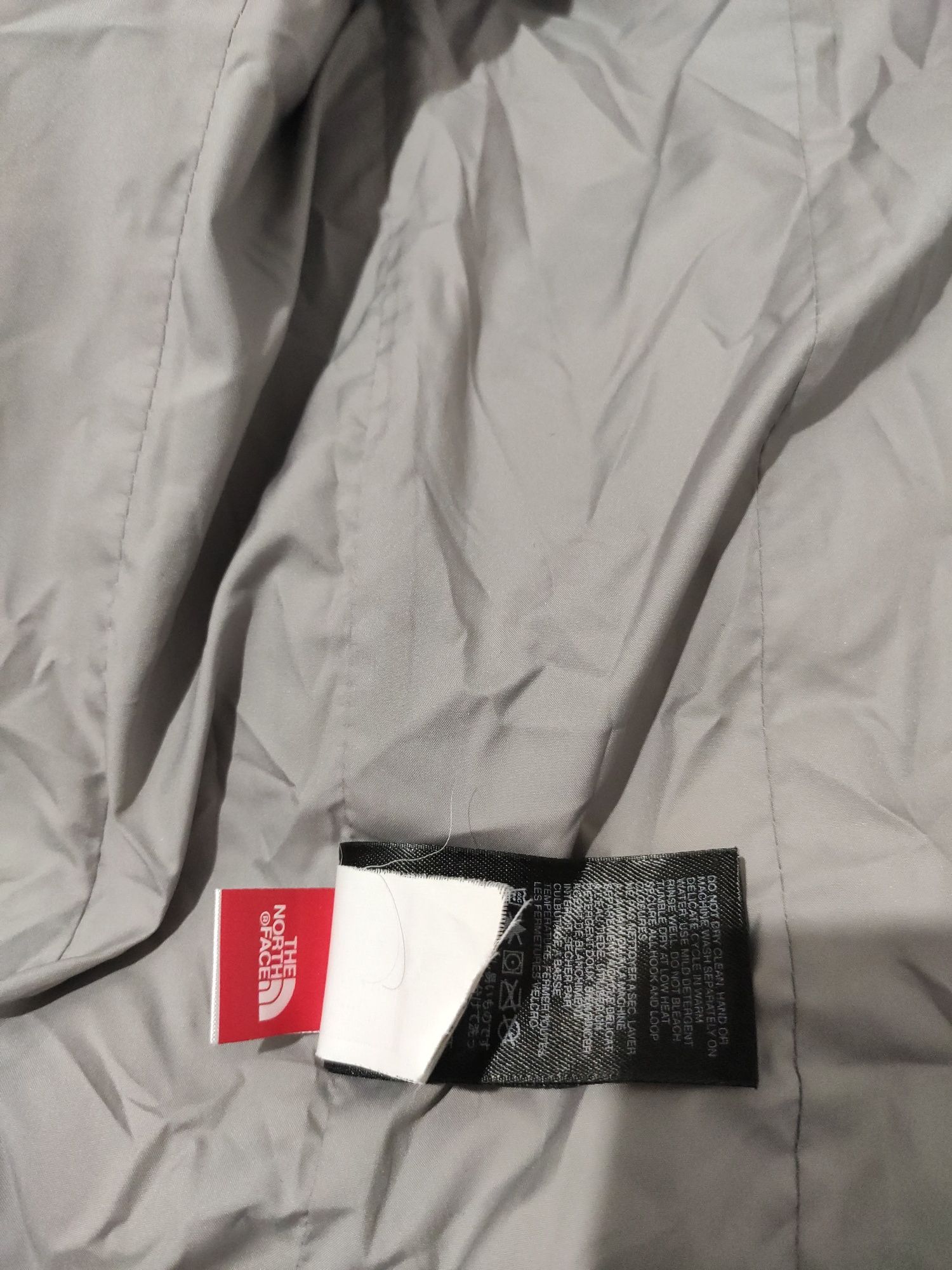 Vestă damă The North Face cu puf 550 mărimea S