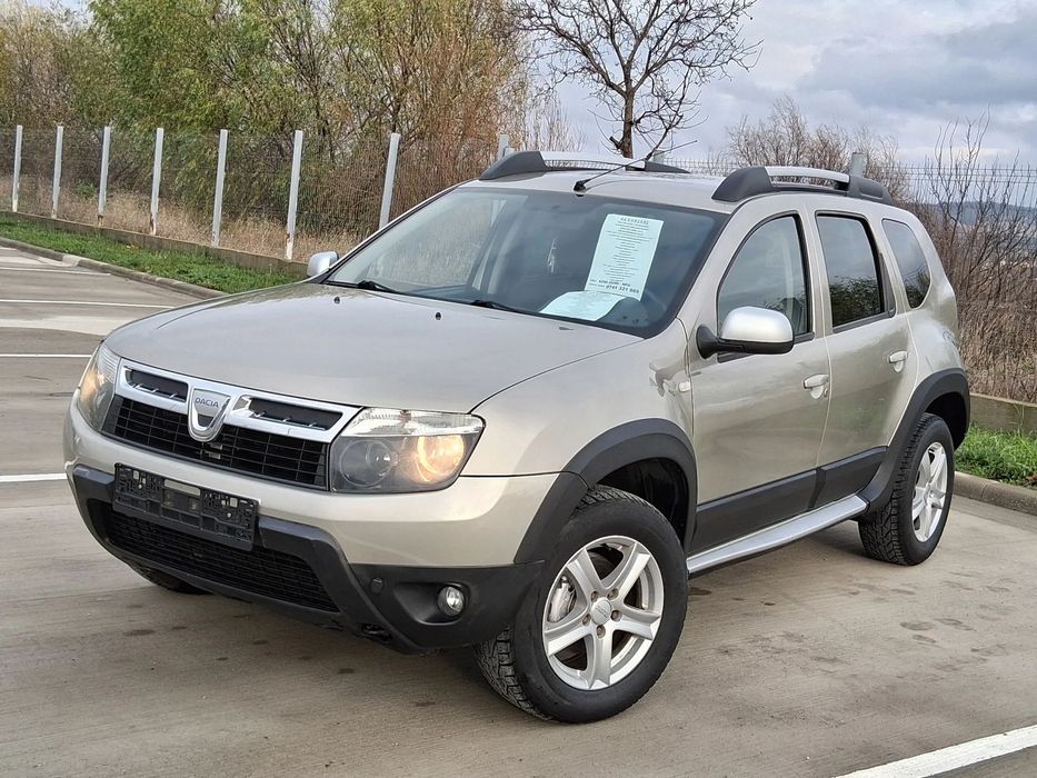 Dacia Duster Dacia Duster anul 2012 motor 1.5 diesel DCI 4x4 la buton Euro 5 cp 110