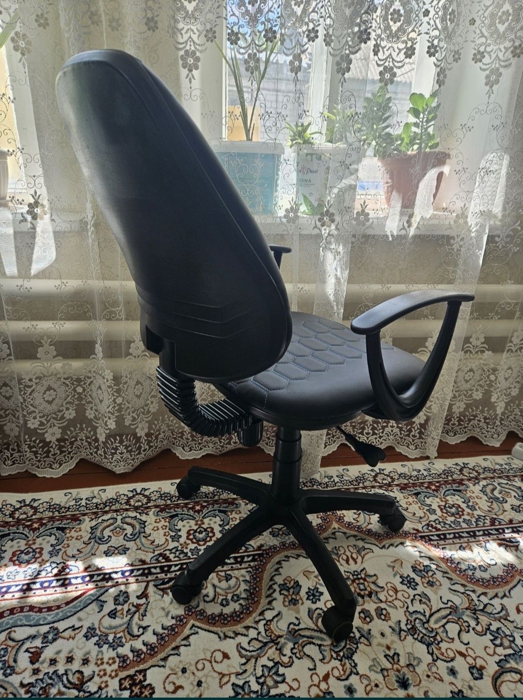 Продам Кресло домашнее, компьютерное, офисное