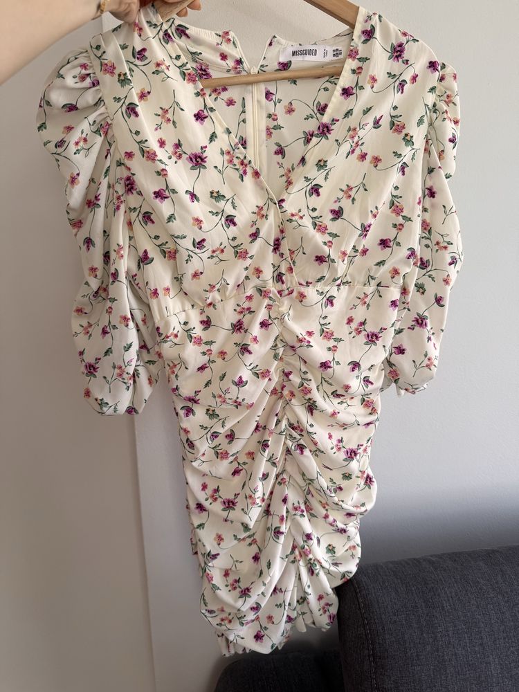 Missguided рокля с цветя, Missguided Playboy