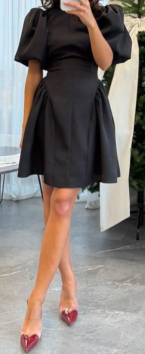 Платье черное короткое