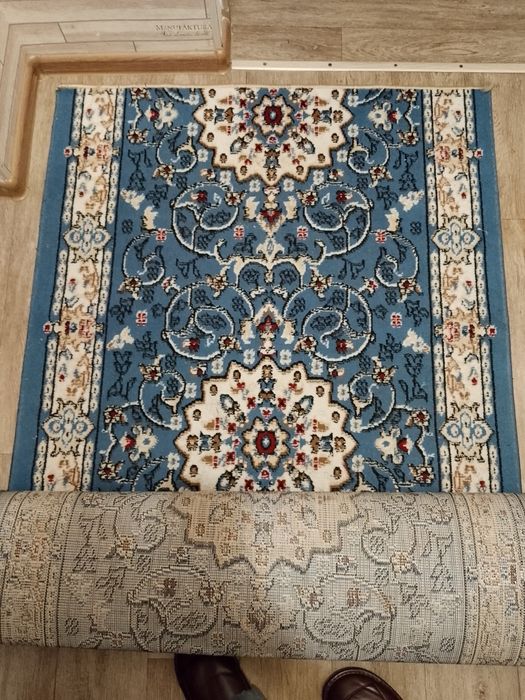 Ковёр и дорожка в отличном состоянии