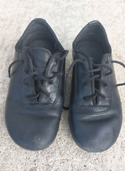 Pantofi de dans pentru baieti, marimea 33