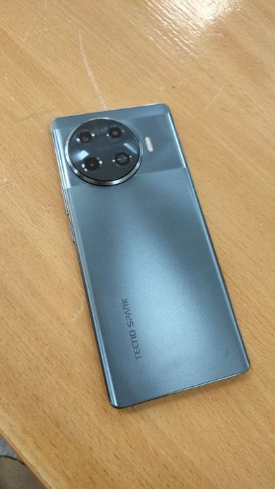 Продам Tecno spark 20 pro plus