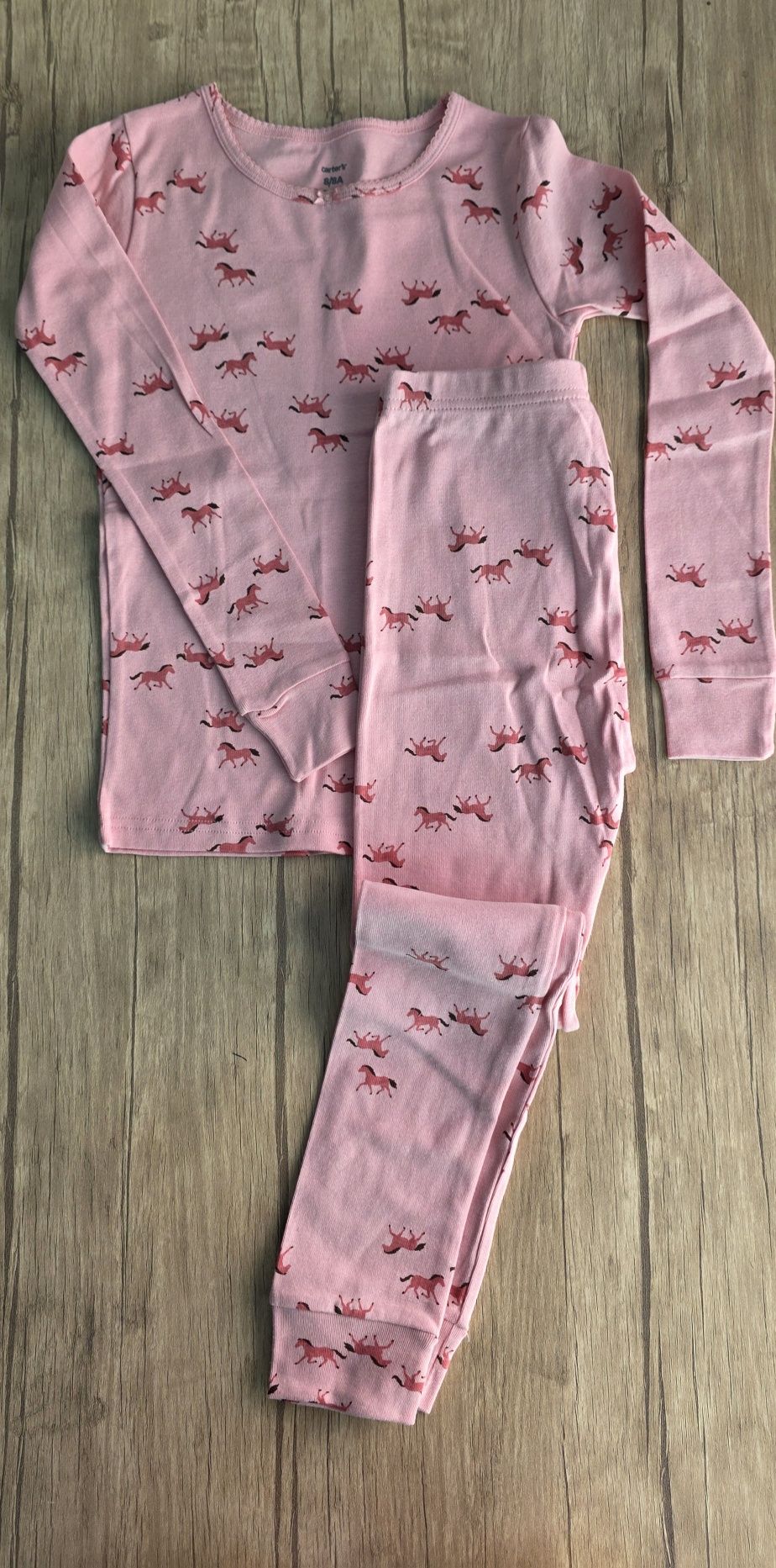 Новые комплекты пижамы Carters, размеры  7 и 8, рост 122/131/136 см
