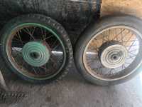 Две джанти с гумите за мотор