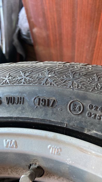 4бр. зимни гуми с джанти