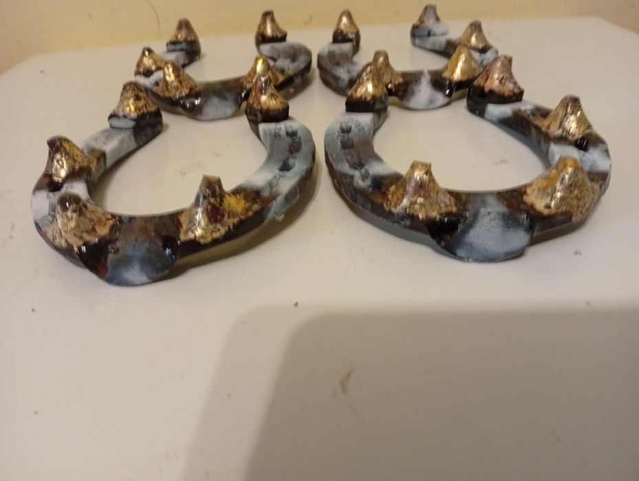 Potcoave Pe comandă orice dimensiune