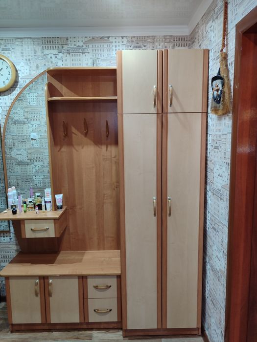 Продам прихожую в Отличном состоянии в связи с переездом