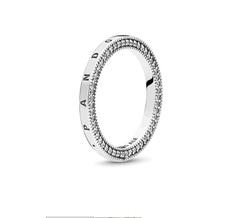 Сребърен пръстен Pandora с камъни