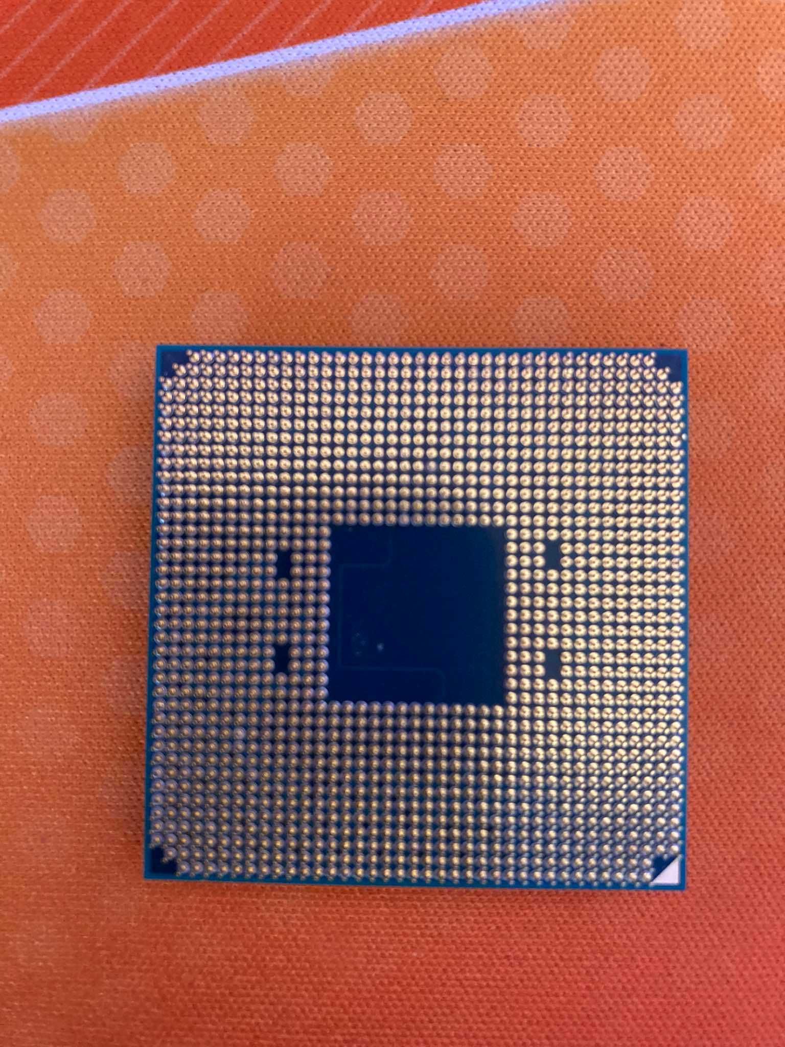 Процесор AMD RYZEN 3 2200G 4 x 3.7GHz Radeon Vega 8