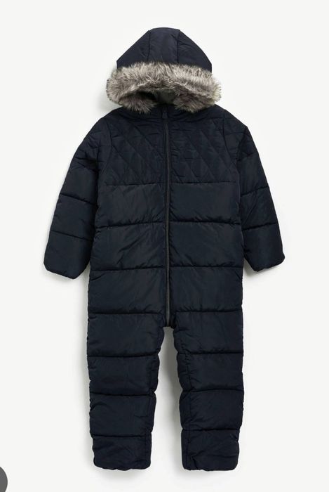 Next Продам комбинезоны 
Цветочный английского бренда зимний. Размер 1