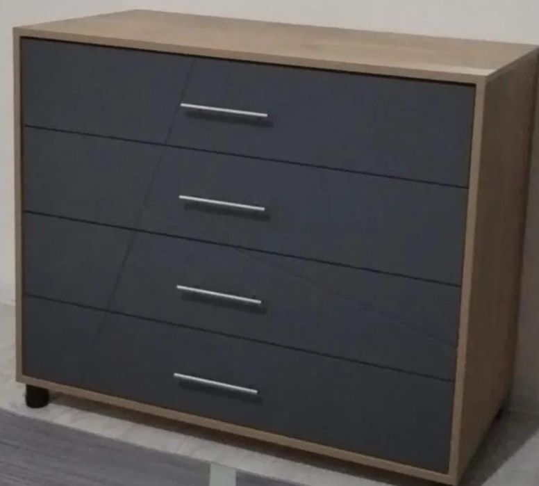 Комод почти новый