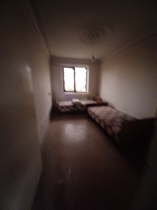 Срочно . Дешево продается квартира . Согдиана